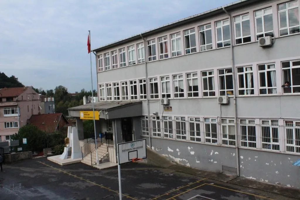Zübeyde Hanım Kız Mesleki Ve Teknik Anadolu Lisesi fotoğrafı