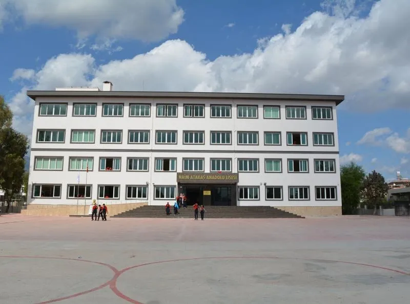 Naim Atakaş Anadolu Lisesi