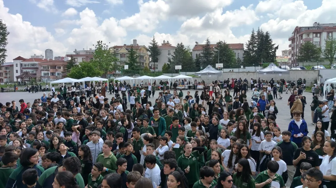 Eşref Bitlis Ortaokulu