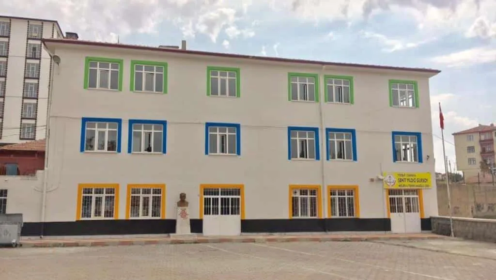 Şehit Yıldız Gürsoy Kız Mesleki Ve Teknik Anadolu Lisesi