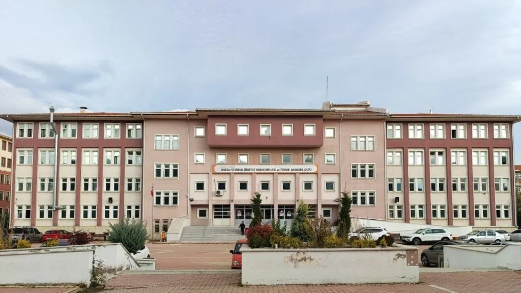Karatay Borsa İstanbul Zübeyde Hanım Kız Mesleki Ve Teknik Anadolu Lisesi