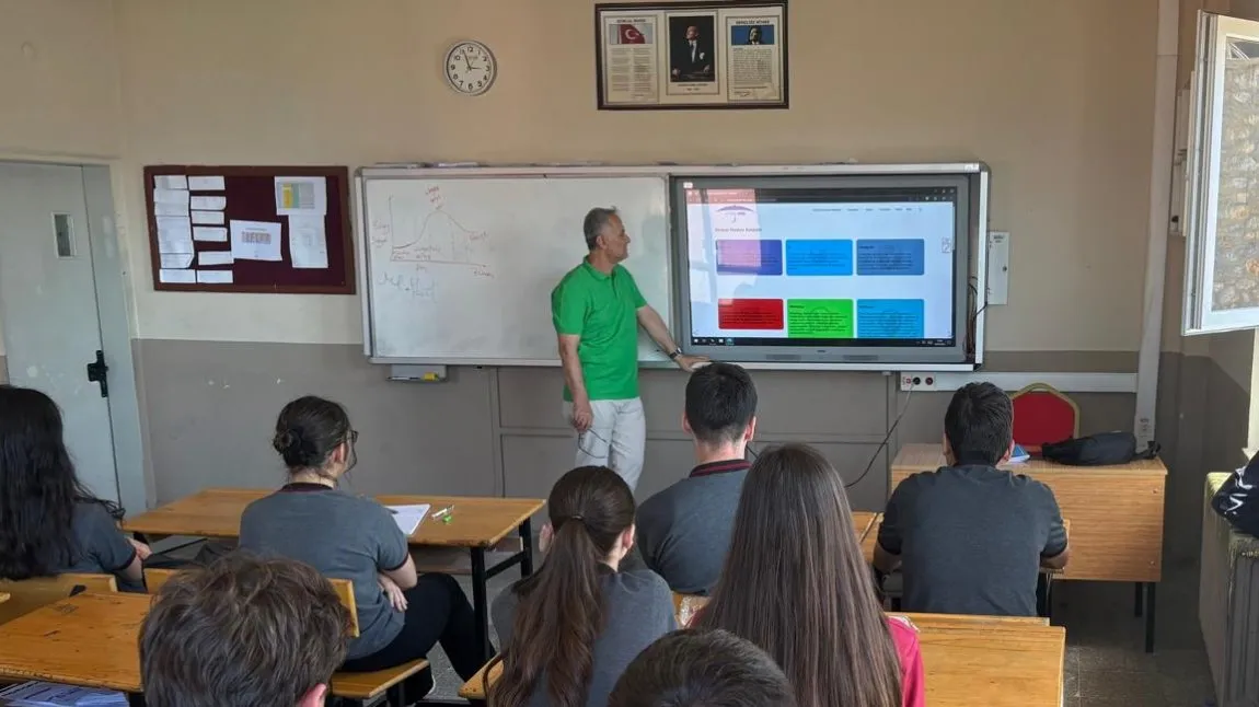 Karamürsel Anadolu Lisesi fotoğrafı