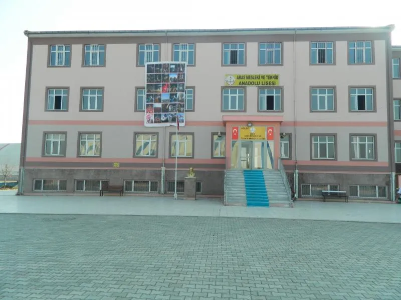 Aras Ticaret Mesleki Ve Teknik Anadolu Lisesi fotoğrafı