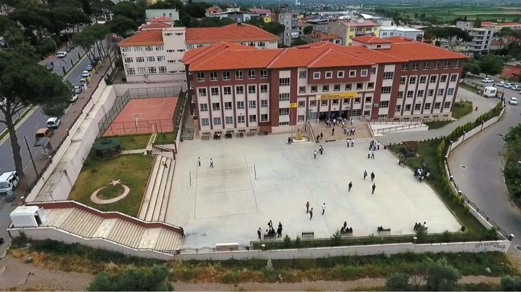 Şehit Bahri Uçuş Mesleki Ve Teknik Anadolu Lisesi fotoğrafı