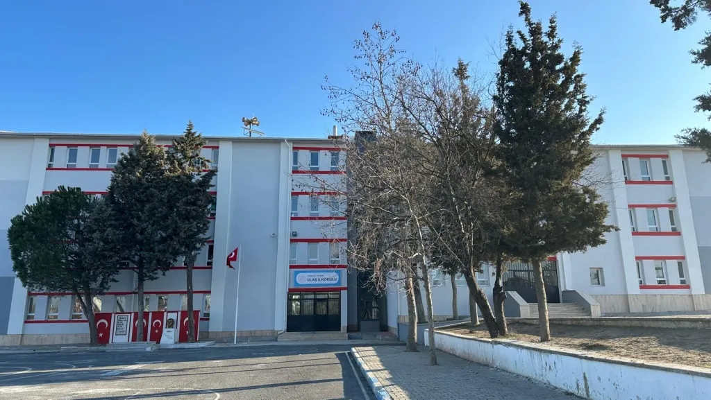 Ulaş İlkokulu
