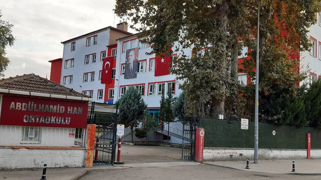 Yalova Abdülhamid Han Ortaokulu