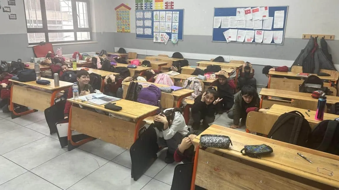 Hüsrevpaşa Ortaokulu fotoğrafı