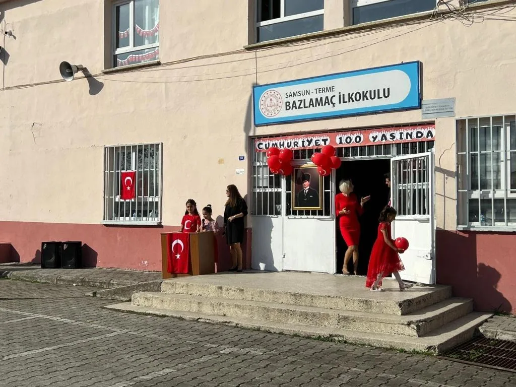 Bazlamaç İlkokulu fotoğrafı