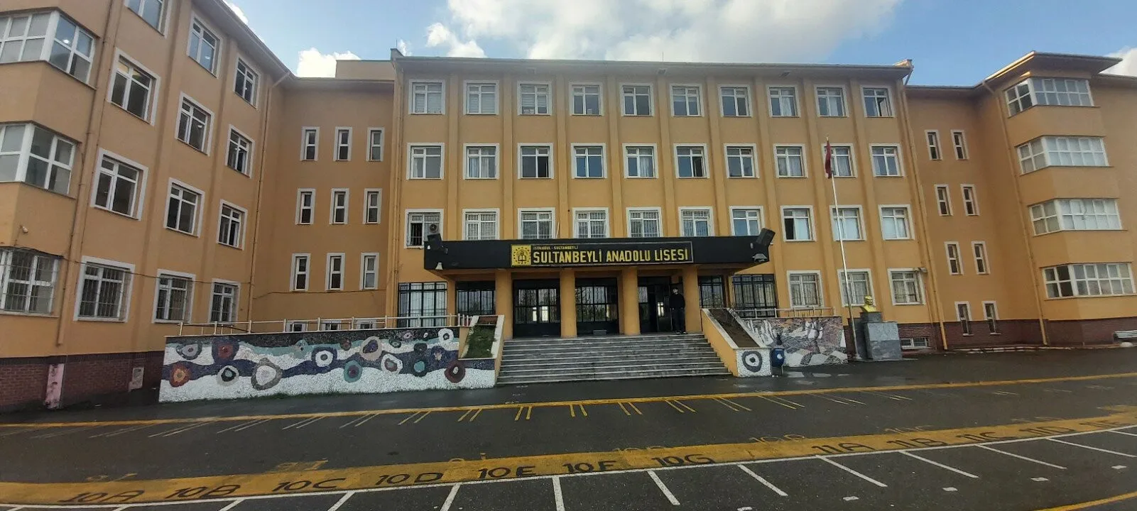 Sultanbeyli Anadolu Lisesi fotoğrafı