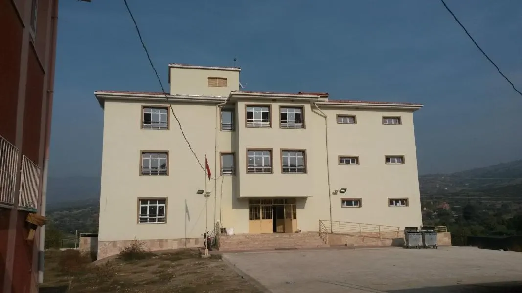 Haliller İlkokulu fotoğrafı