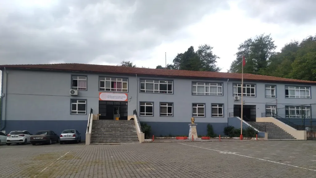 Beycuma Şehit Polis Çağdaş Arslan Çok Programlı Anadolu Lisesi fotoğrafı