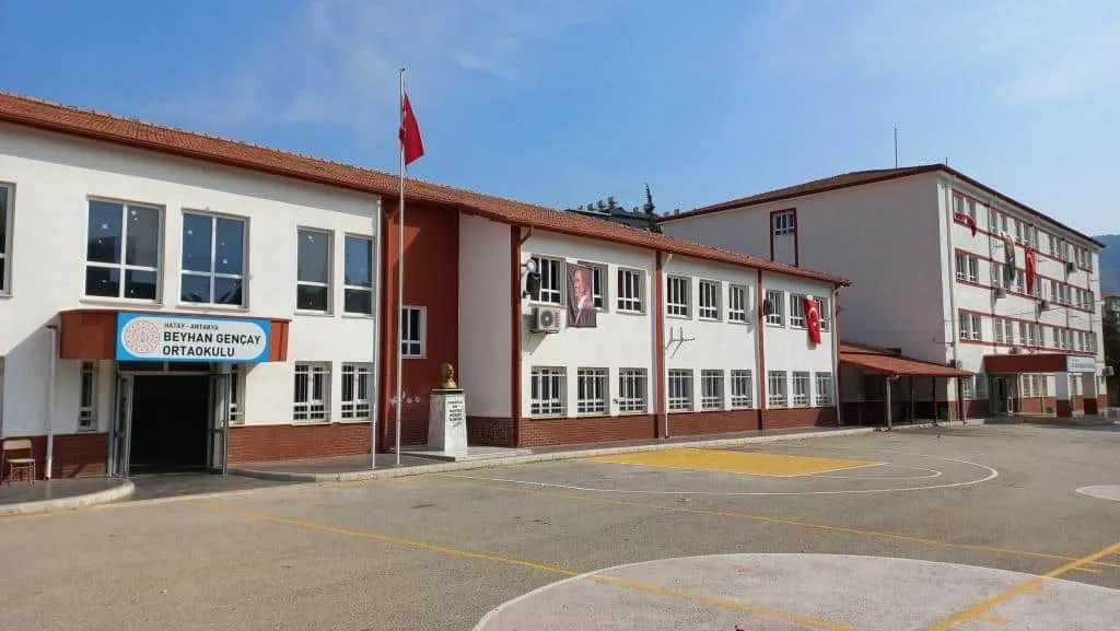 Beyhan Gençay Ortaokulu fotoğrafı
