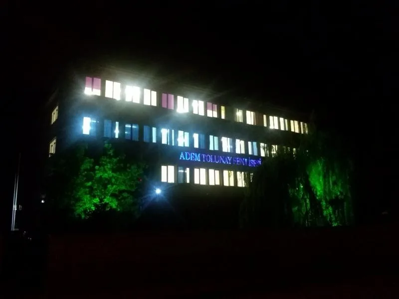 Bucak Adem Tolunay Fen Lisesi fotoğrafı