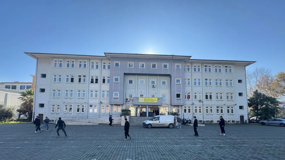 Borsa İstanbul Şehit Ömer Halisdemir Anadolu Lisesi fotoğrafı