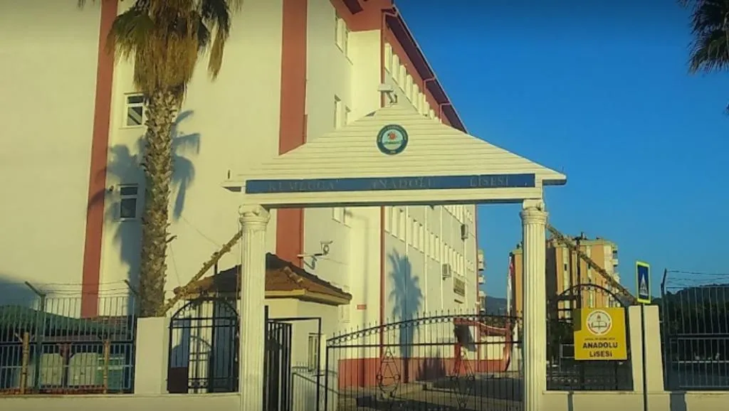 Kumluca Anadolu Lisesi