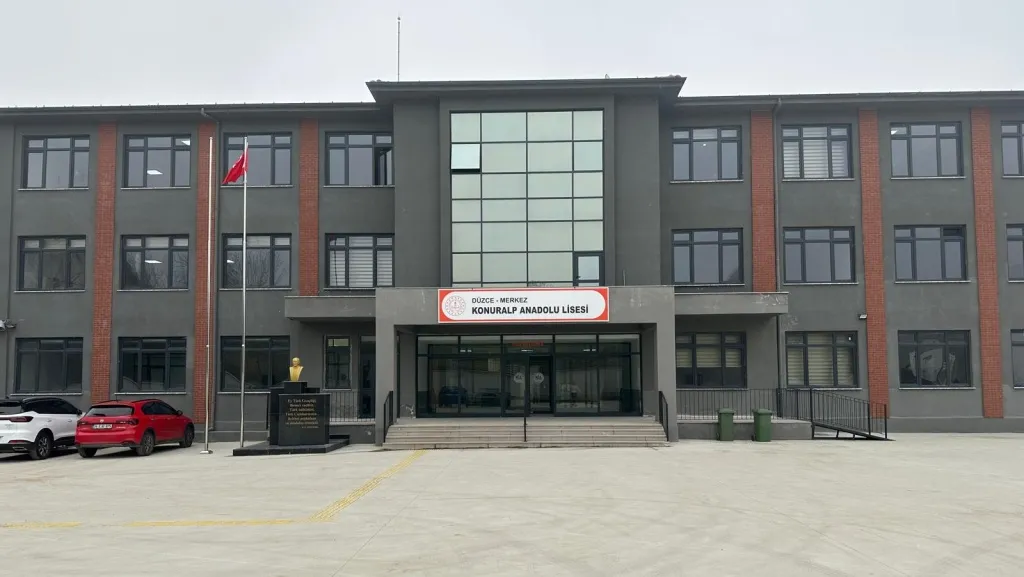 Konuralp Anadolu Lisesi fotoğrafı