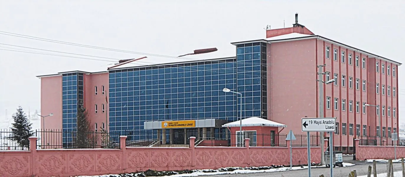Ondokuzmayıs Anadolu Lisesi fotoğrafı