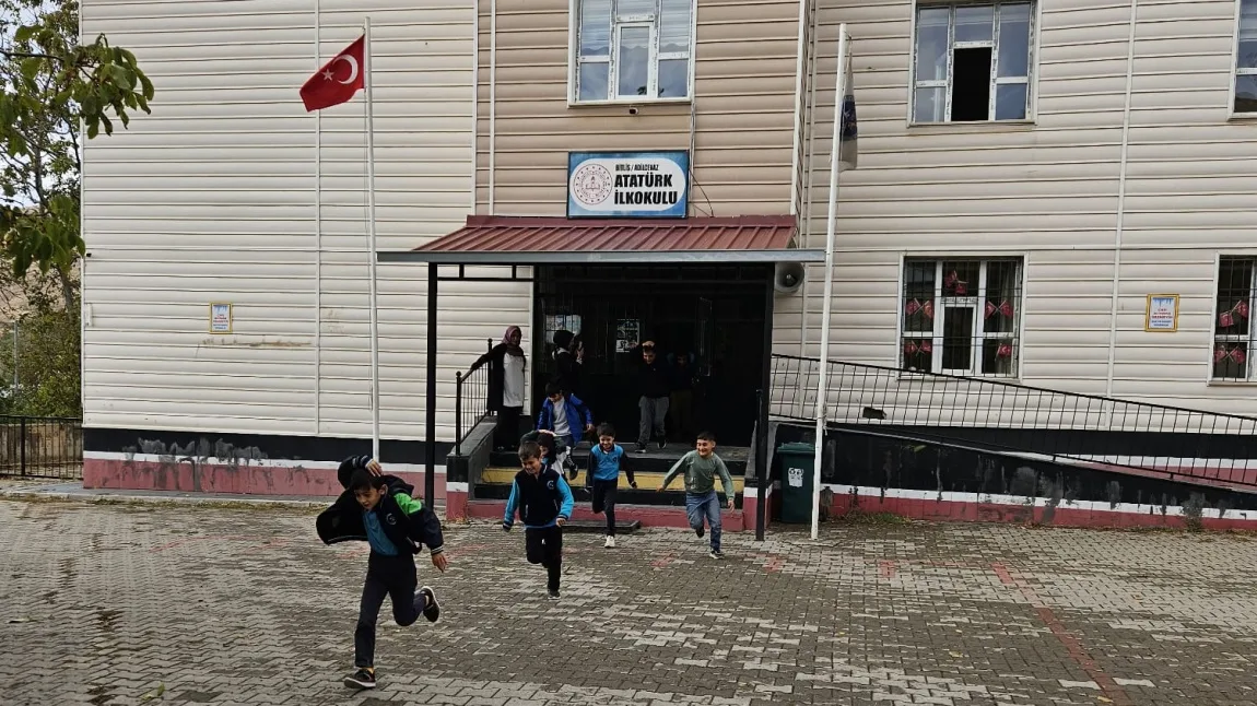 Atatürk İlkokulu fotoğrafı