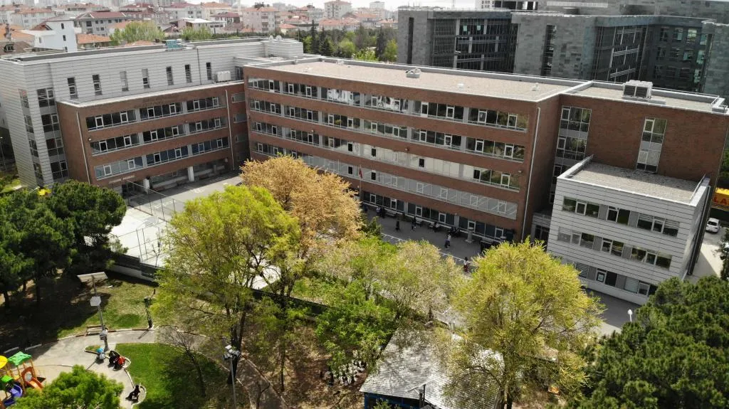 Kartal Sabiha Gökçen Kız Mesleki Ve Teknik Anadolu Lisesi