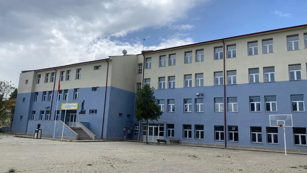 Hisarcık Şehit Yüksel Arık Çok Programlı Anadolu Lisesi fotoğrafı