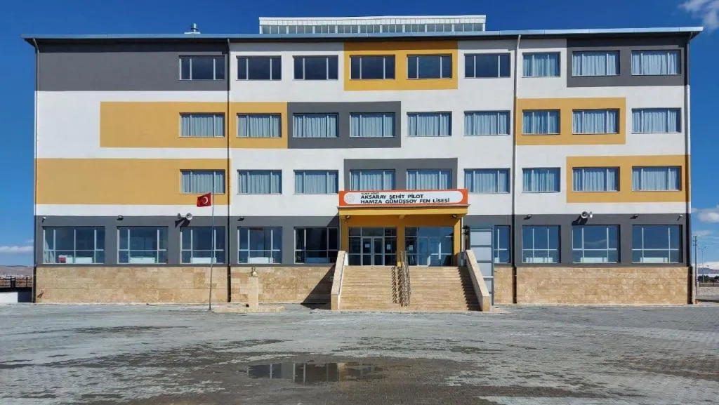 Aksaray Şehit Pilot Hamza Gümüşsoy Fen Lisesi