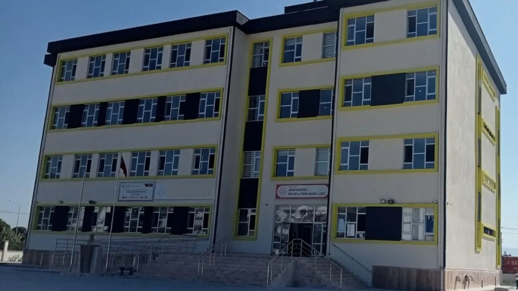 Adnan Menderes Ticaret Mesleki Ve Teknik Anadolu Lisesi fotoğrafı