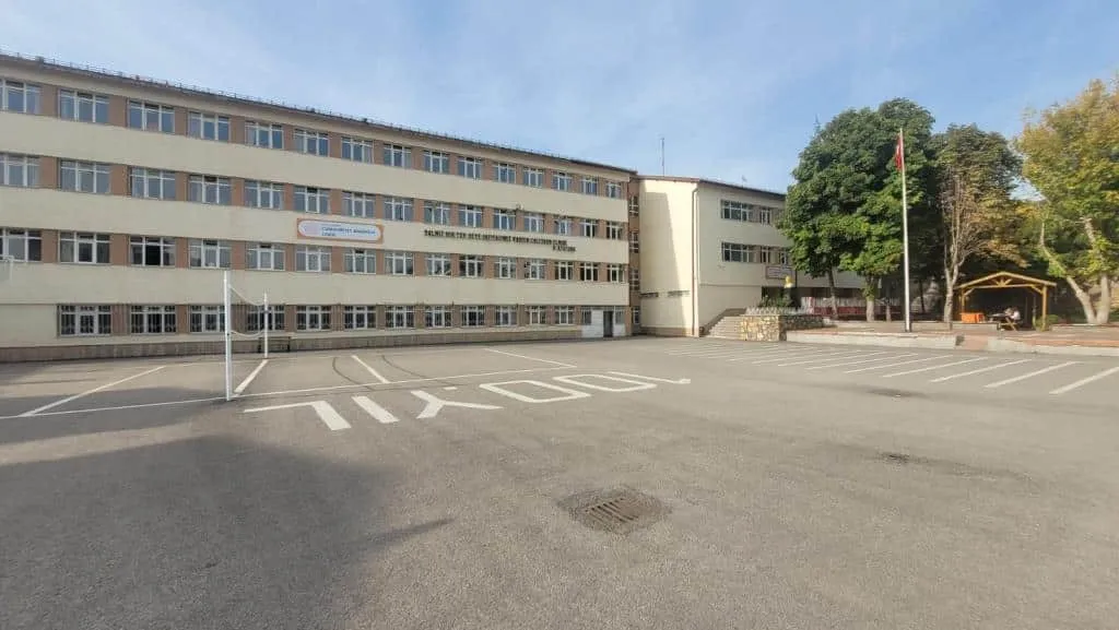 Cumhuriyet Anadolu Lisesi fotoğrafı