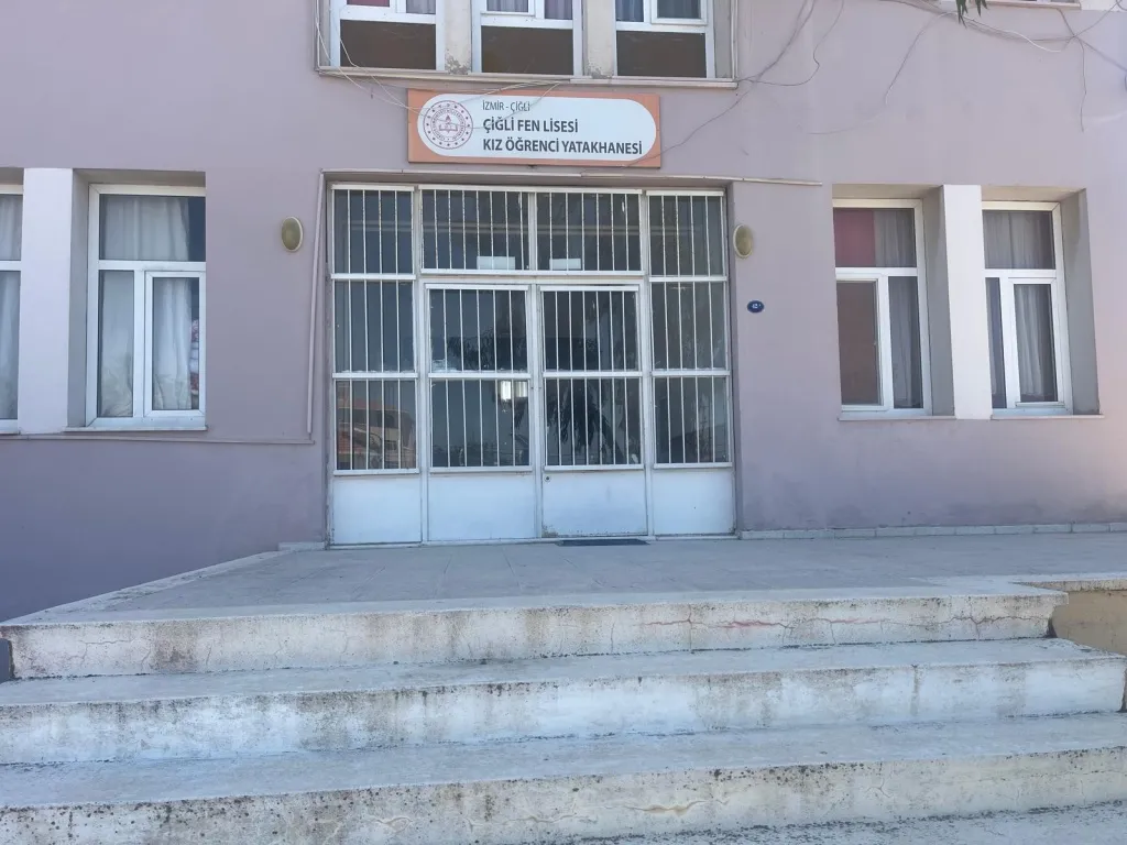 Çiğli Fen Lisesi fotoğrafı