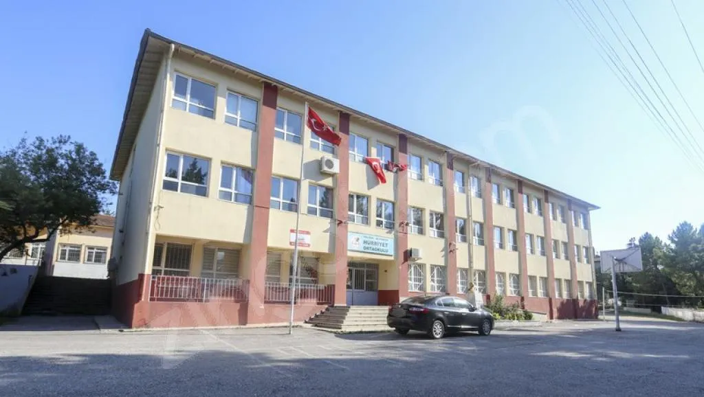 Altınova Hürriyet Ortaokulu fotoğrafı