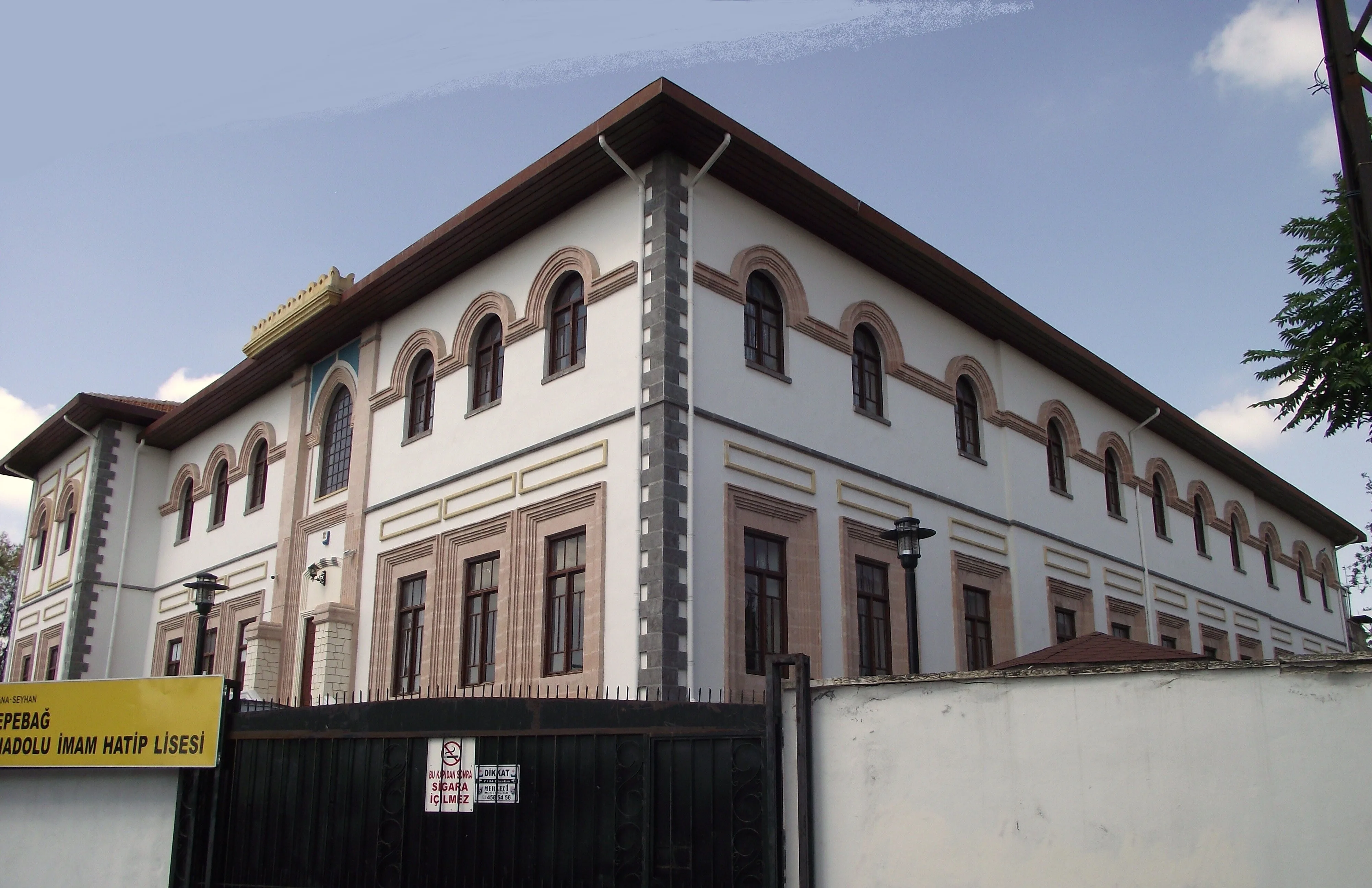 Tepebağ Kız Anadolu İmam Hatip Lisesi