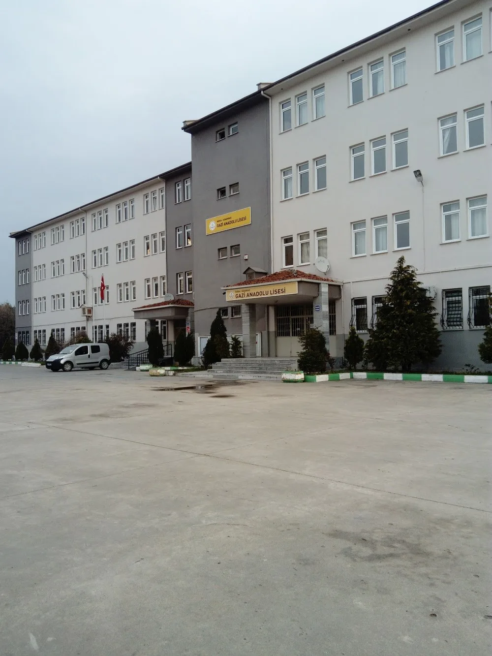 Osmangazi Gazi Anadolu Lisesi fotoğrafı