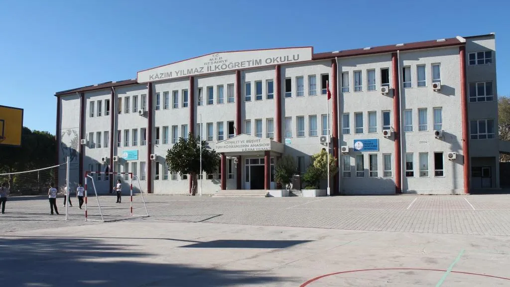 Reşadiye Kazım Yılmaz İlkokulu fotoğrafı