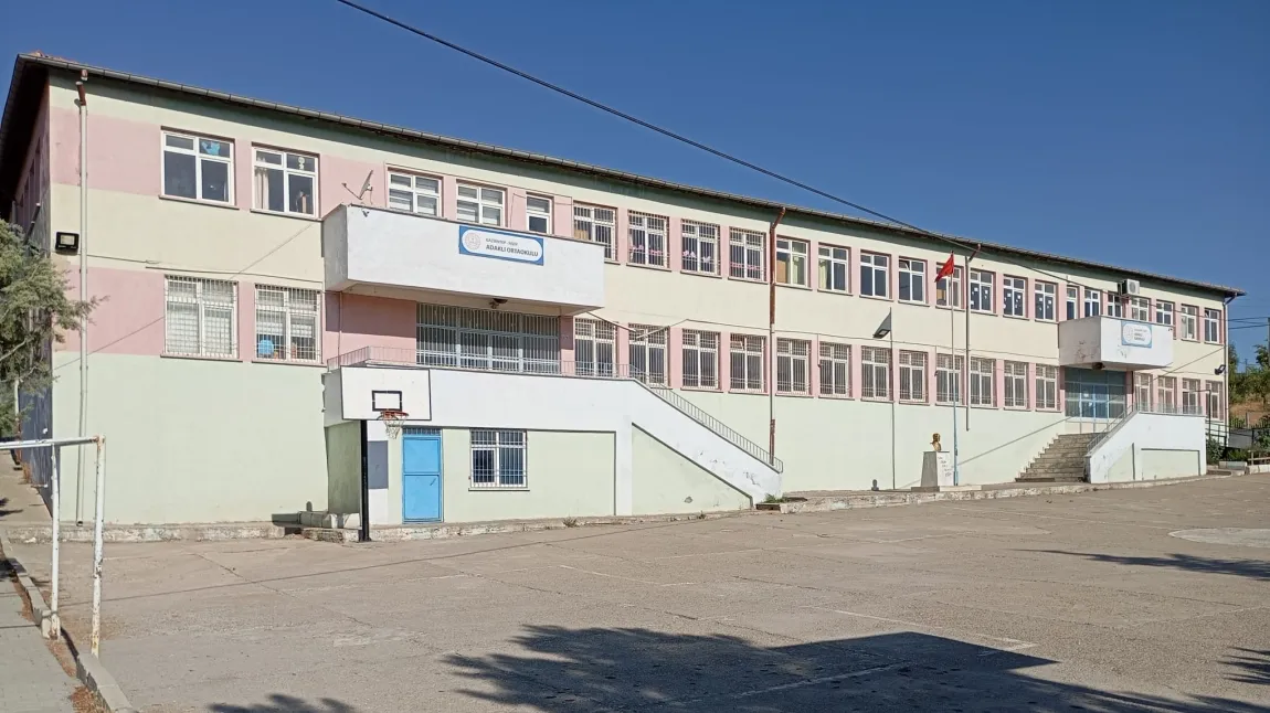 Adaklı İlkokulu fotoğrafı