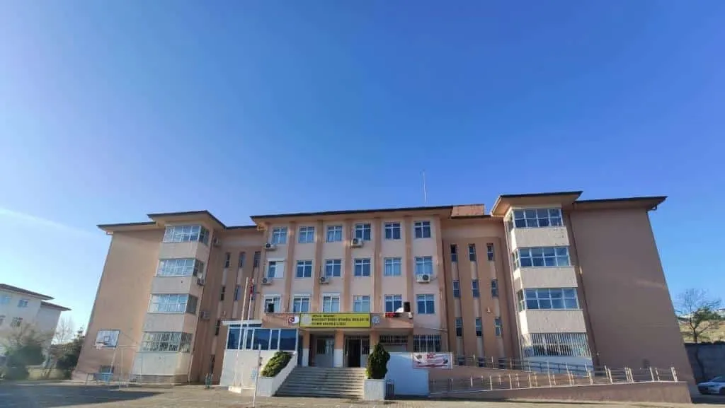 Manavgat Borsa İstanbul Ticaret Mesleki Ve Teknik Anadolu Lisesi
