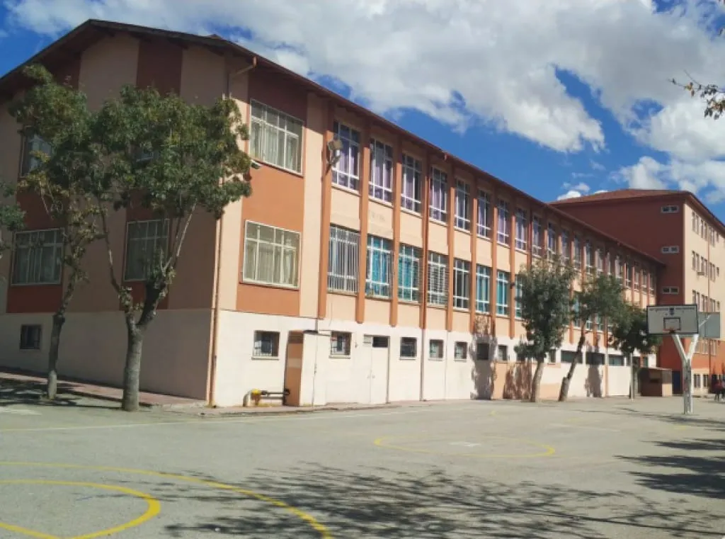 Öğretmen Kubilay Ortaokulu fotoğrafı