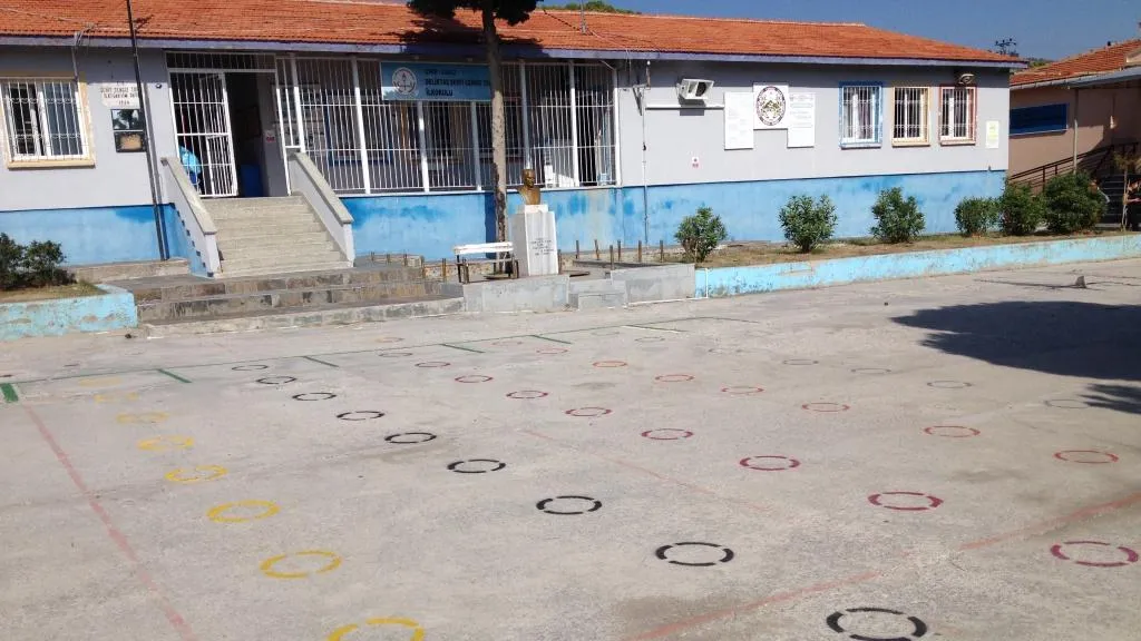 Deliktaş Şehit Cengiz Topel İlkokulu fotoğrafı