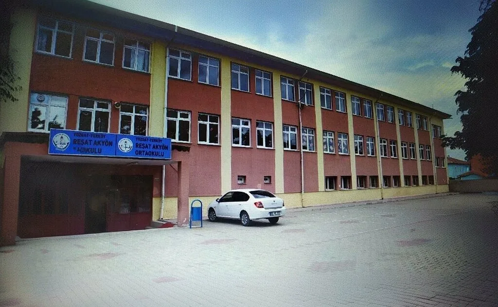 Reşat Akyön Ortaokulu