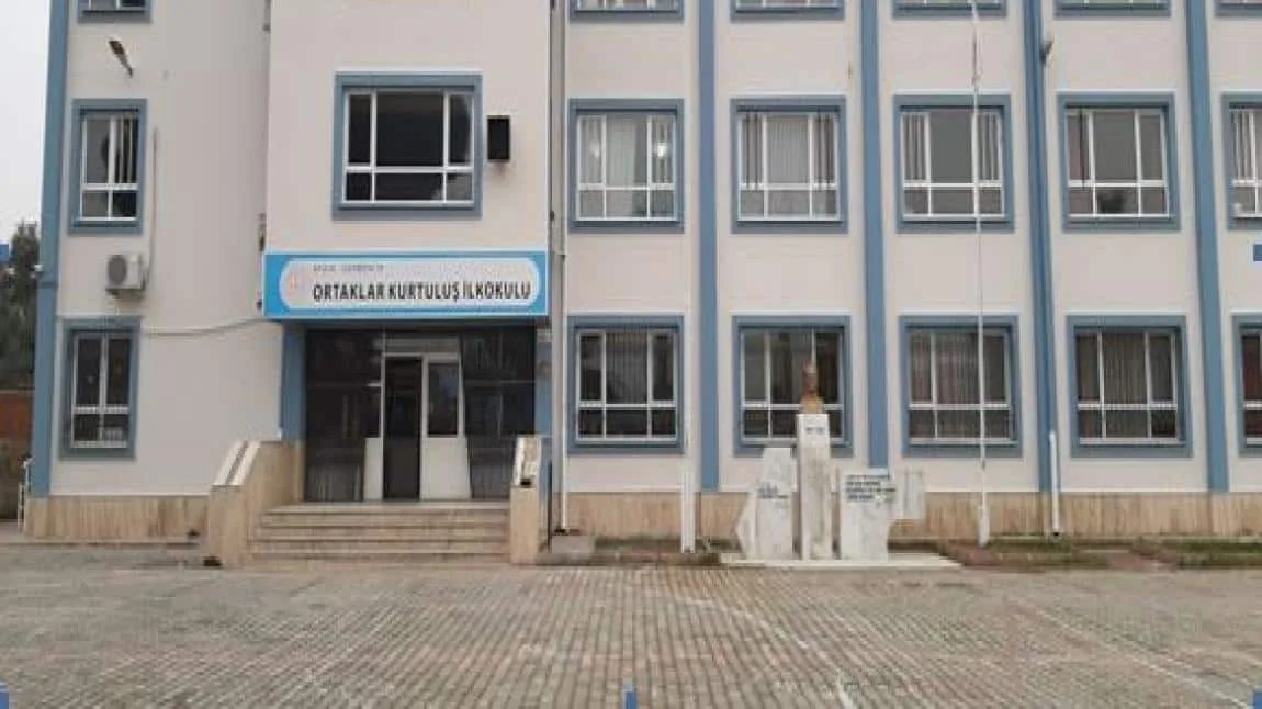 Ortaklar Kurtuluş İlkokulu fotoğrafı