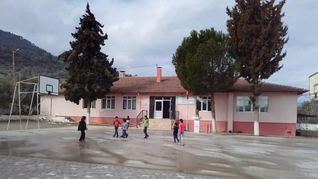 Çamlıdere Şehit Musa Sarısaç İlkokulu