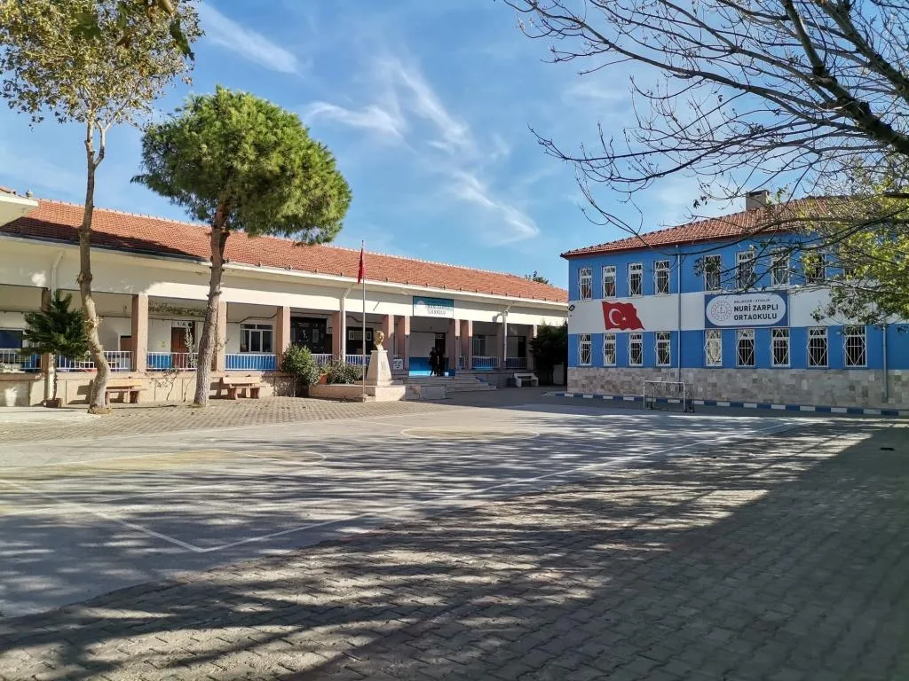 Nuri Zarplı Ortaokulu fotoğrafı