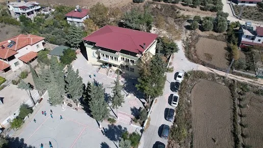 Memduh Özkaya İlkokulu