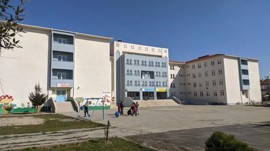 Yıldırım Beyazıt Han Ortaokulu fotoğrafı