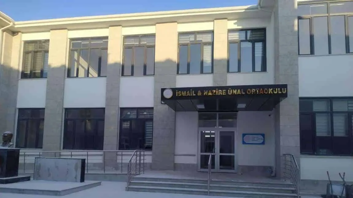 İsmail Nazire Ünal Ortaokulu fotoğrafı