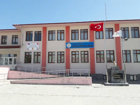 Şabanözü Şehitler İlkokulu fotoğrafı