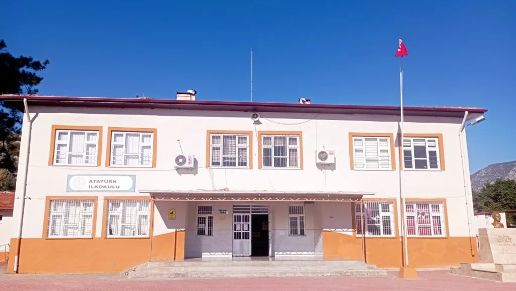 Atatürk İlkokulu fotoğrafı