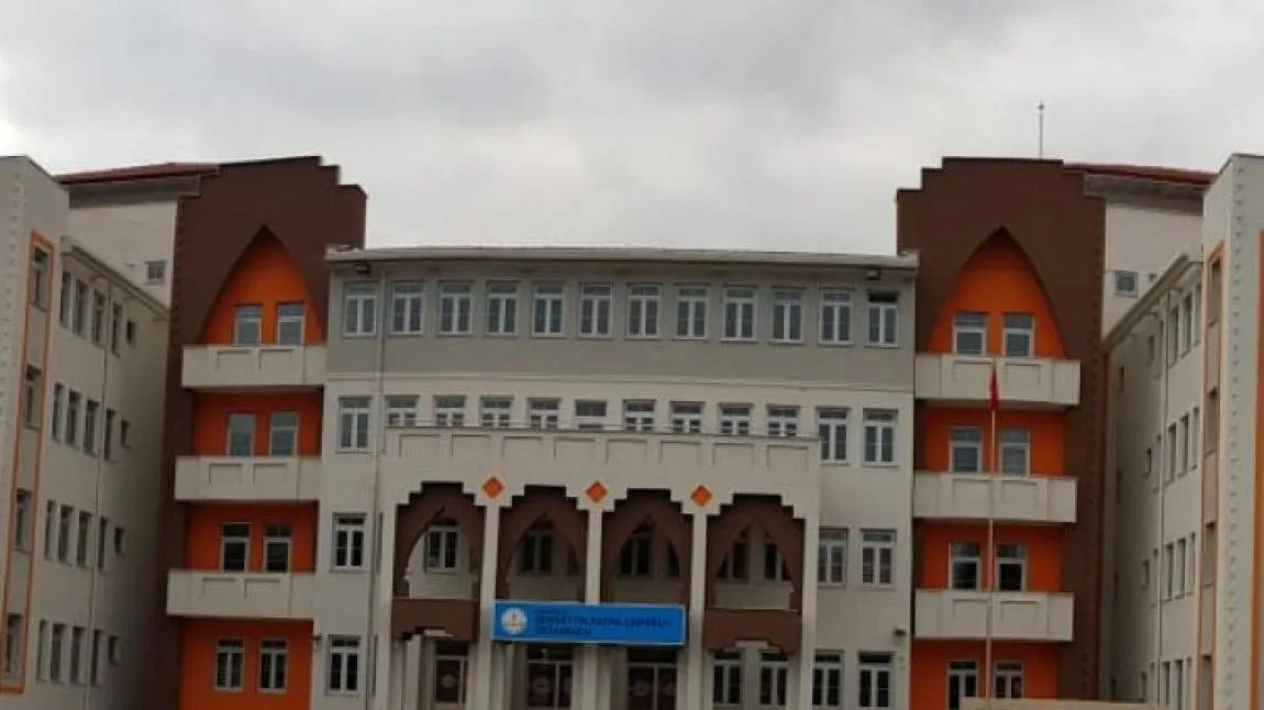 Şemsettin Fatma Çamoğlu Ortaokulu