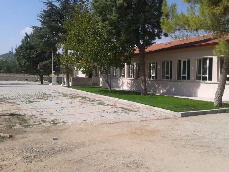 Cumhuriyet İlkokulu fotoğrafı