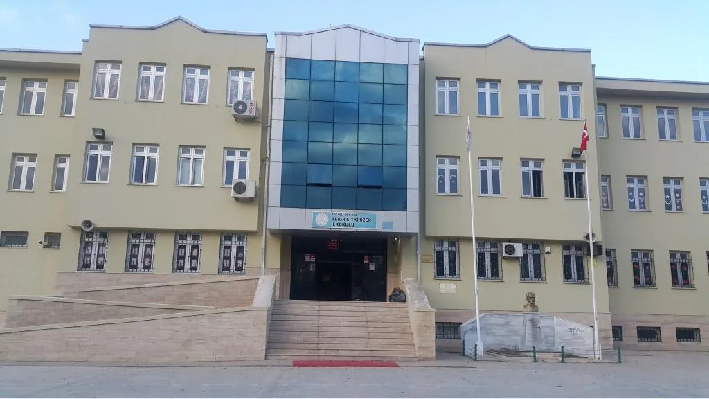 Bekir Sıtkı Özer İlkokulu fotoğrafı
