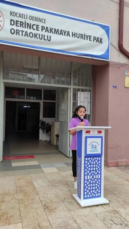 Derince Pakmaya Huriye Pak Ortaokulu fotoğrafı