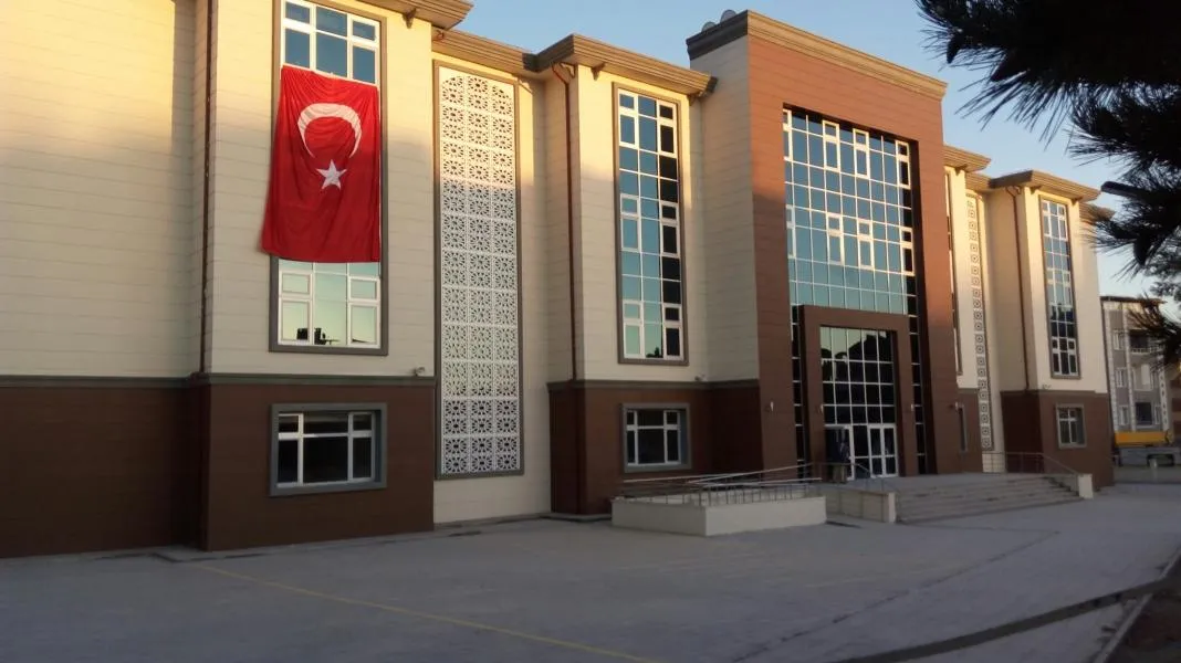 Danişment Ortaokulu fotoğrafı
